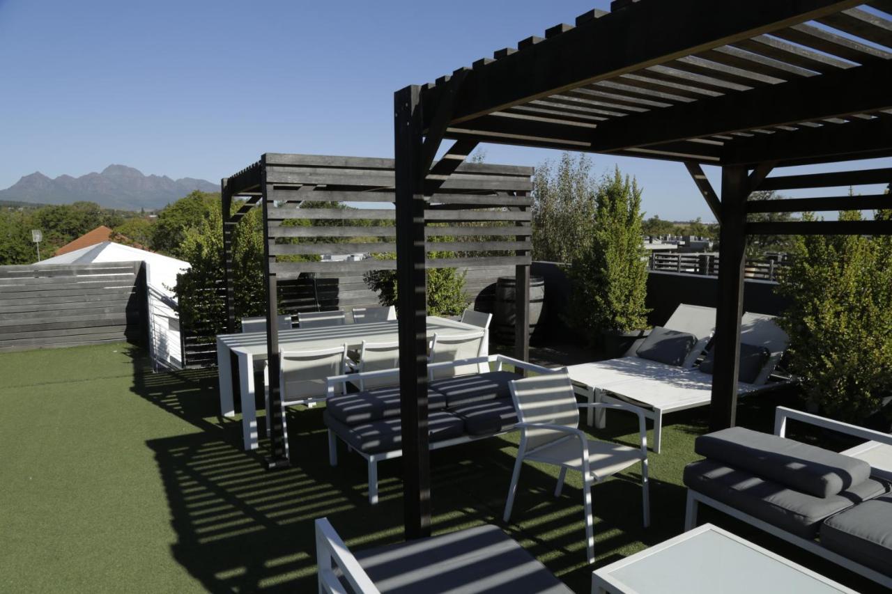 107 Dorpstraat Boutique Hotel Стелленбос Экстерьер фото